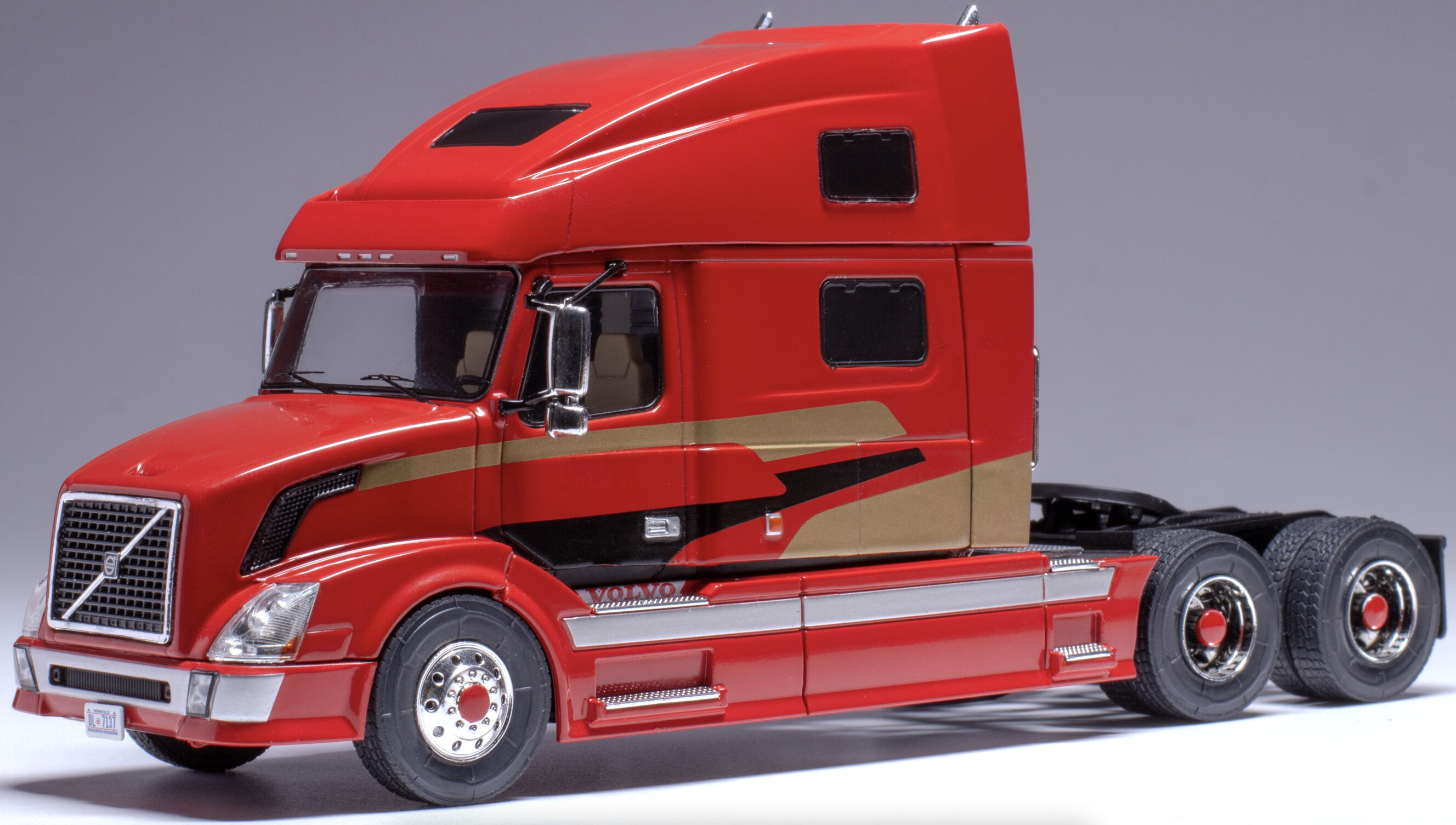 Volvo VNL 730 2010