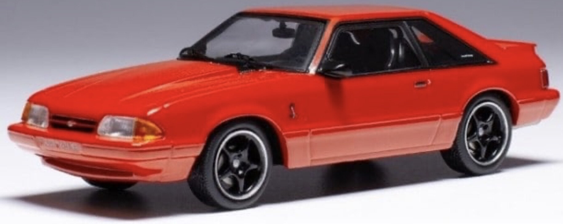 Ford MUSTANG SVT COBRA 1992
