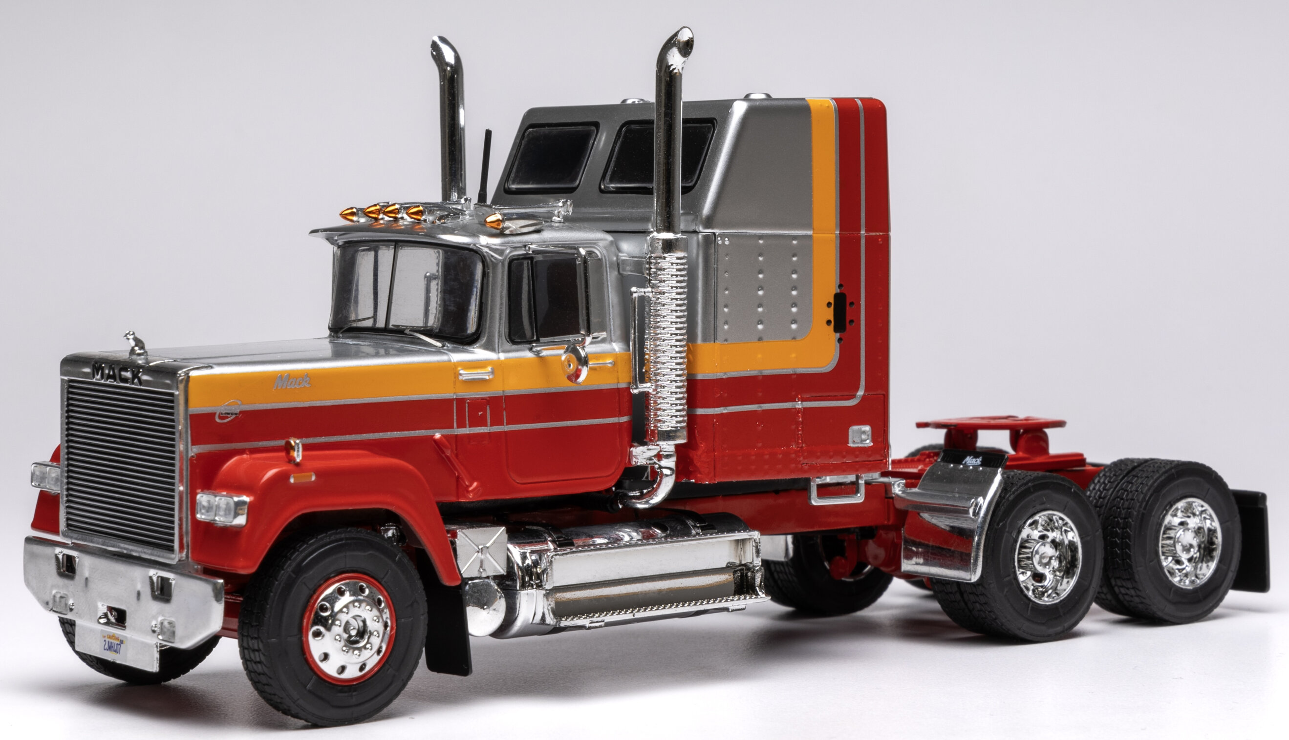 Mack Superliner Magnum 1985