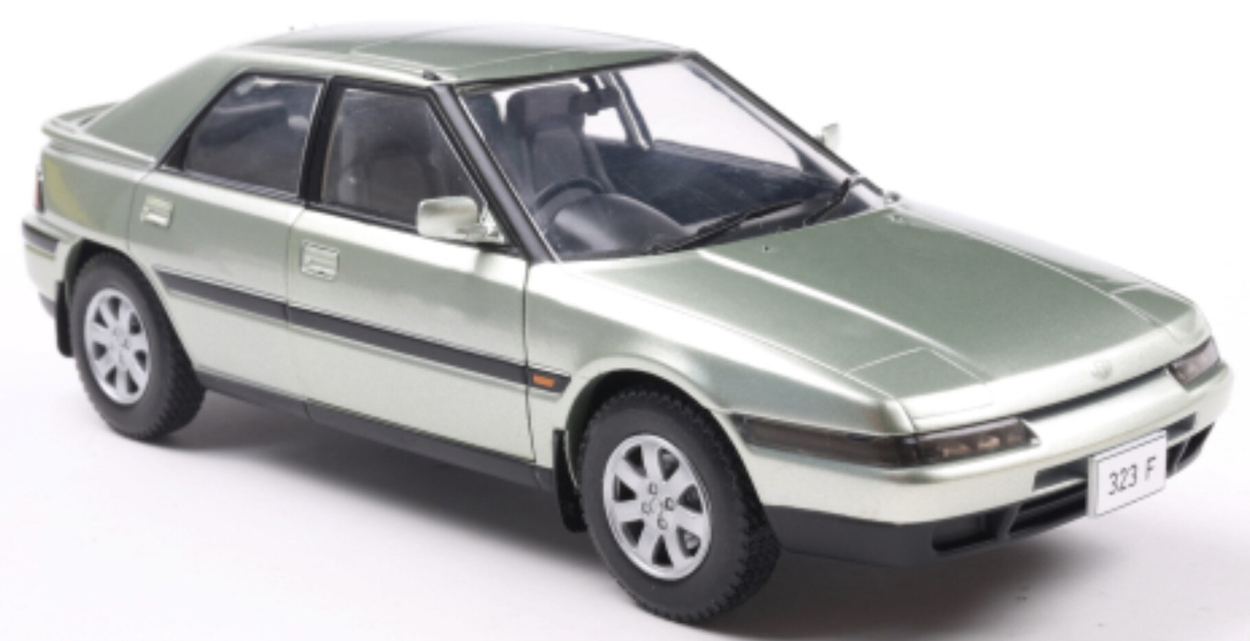 Mazda 323 F 1989