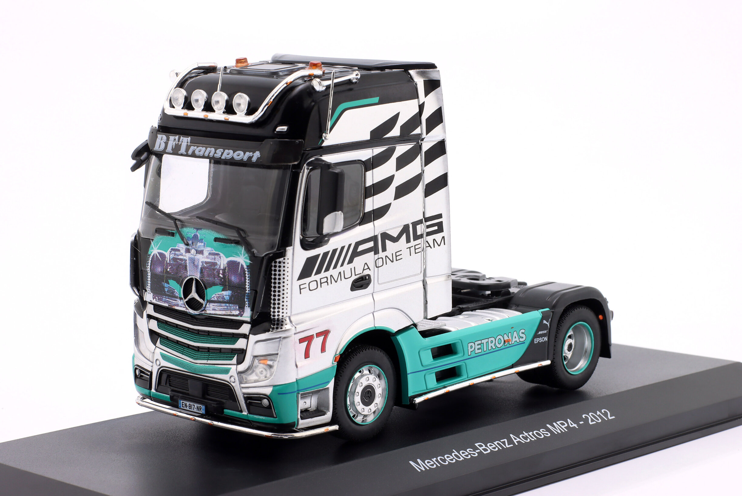 Mercedes-Benz Actros MP4 MP4 Truck 2012 AMG Petronas F1 Team