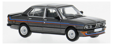 BMW M535i (E12)