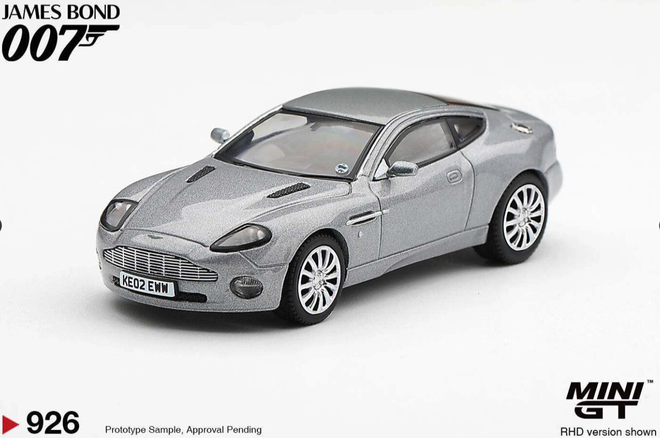ASTON MARTIN V12 VANQUISH  DIE ANOTHER DAY TRADITIONAL  CHINESE BLISTER PACKAGING 2002