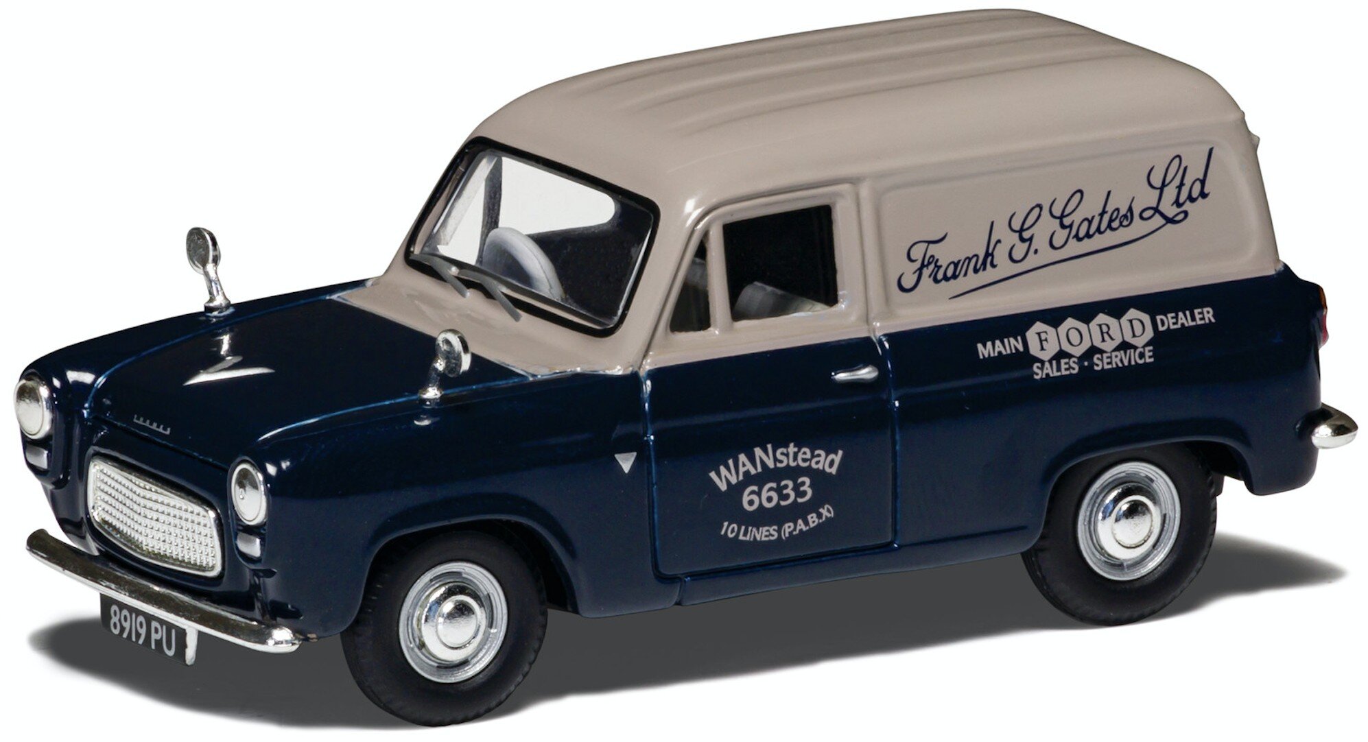 Ford 300E THAMES VAN - GATES FORD DEALERS