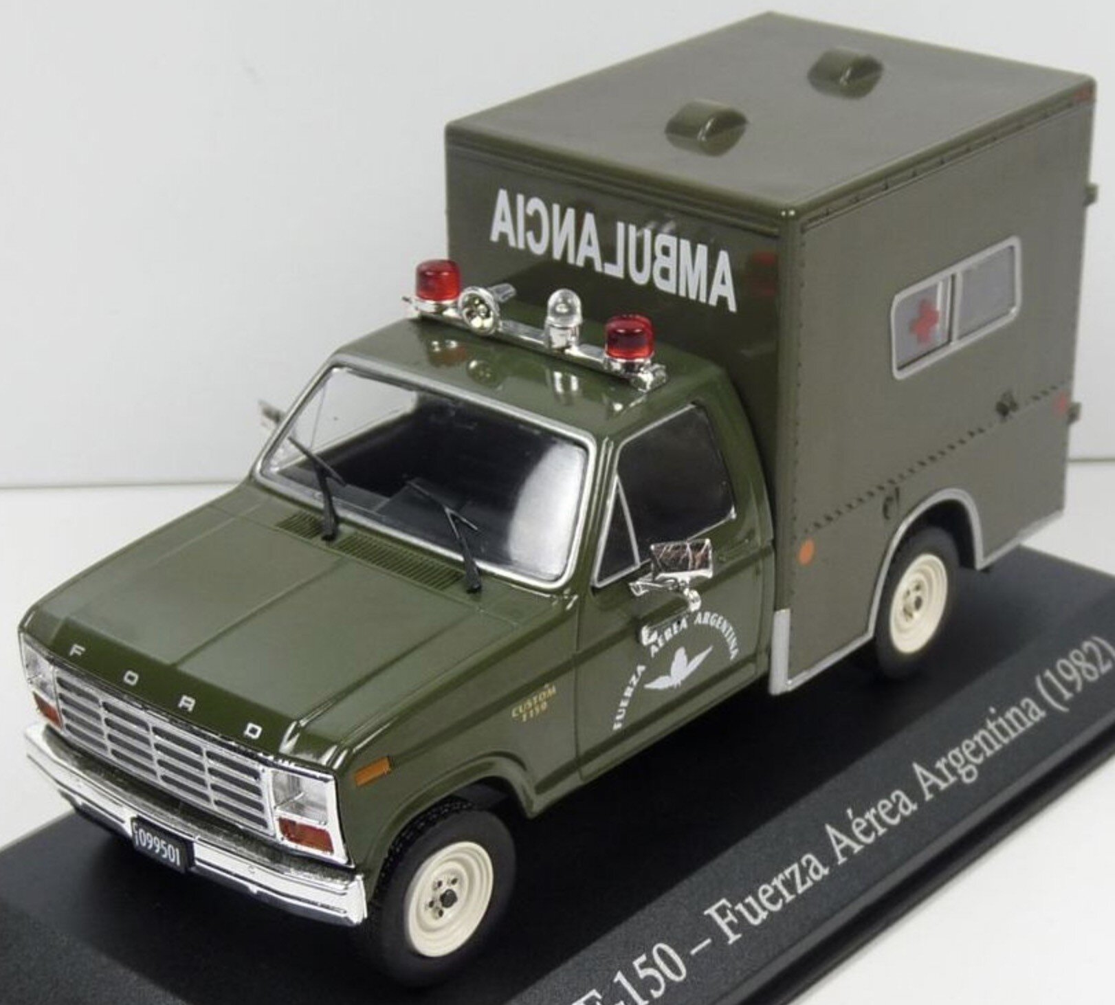 Ford F-150 FUERZA AEREA ARGENTIA SERVICE VEHICLES 1982