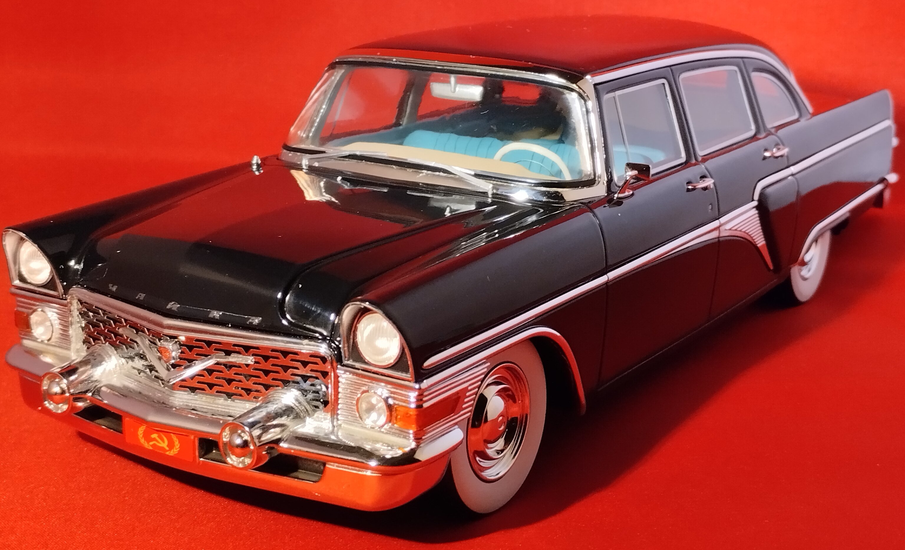 Gaz 13 CHAIKA SALOON 1959
