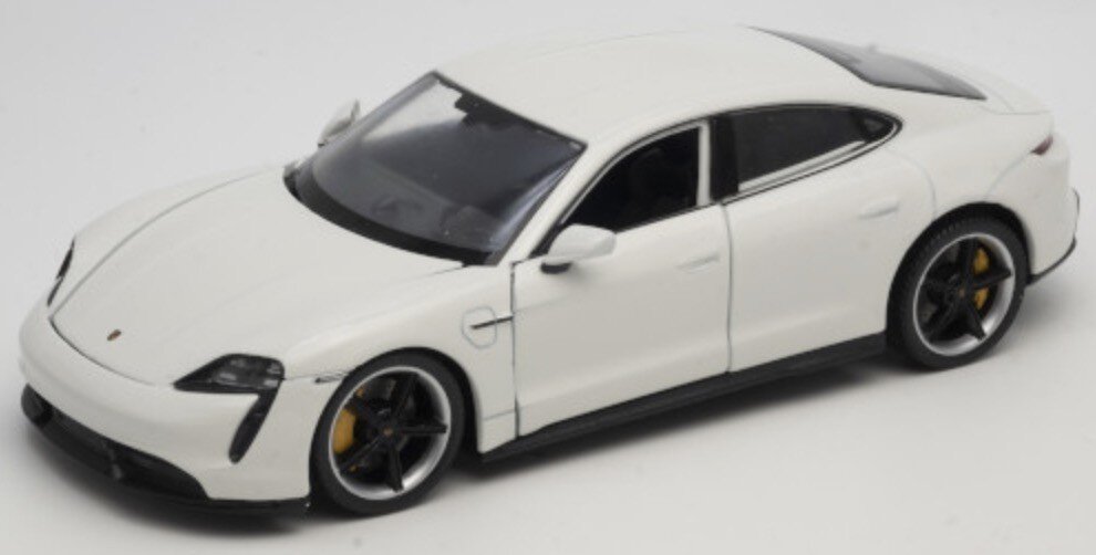 Porsche TAYCAN TURBO S